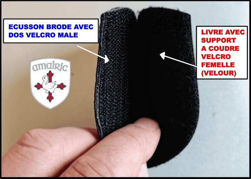 Schéma du dos velcro d’un écusson amovible