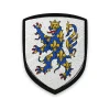 Écusson de Compiègne brodé Écusson de Compiègne brodé – lion d’azur semé de fleurs de lys d’or sur argent