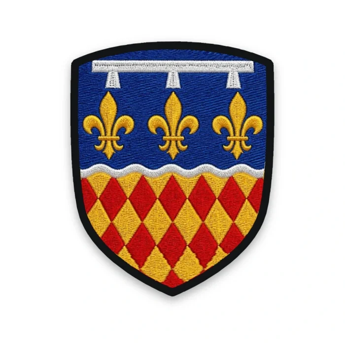 Écusson de la Charente brodé – armes de l'Angoumois traversées par la Charente